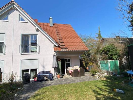 Doppelhaushälfte zur Miete 1.575 € 5 Zimmer 140 m² 366 m² Grundstück frei ab 01.09.2026 Bräuningshof Langensendelbach 91094