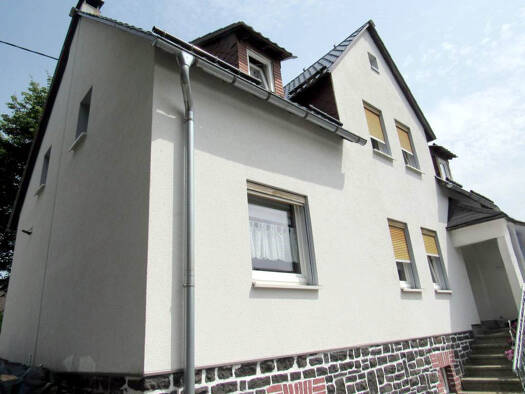 Einfamilienhaus zum Kauf 185.000 € 6 Zimmer 123 m² 400 m² Grundstück Rennerod Rennerod 56477