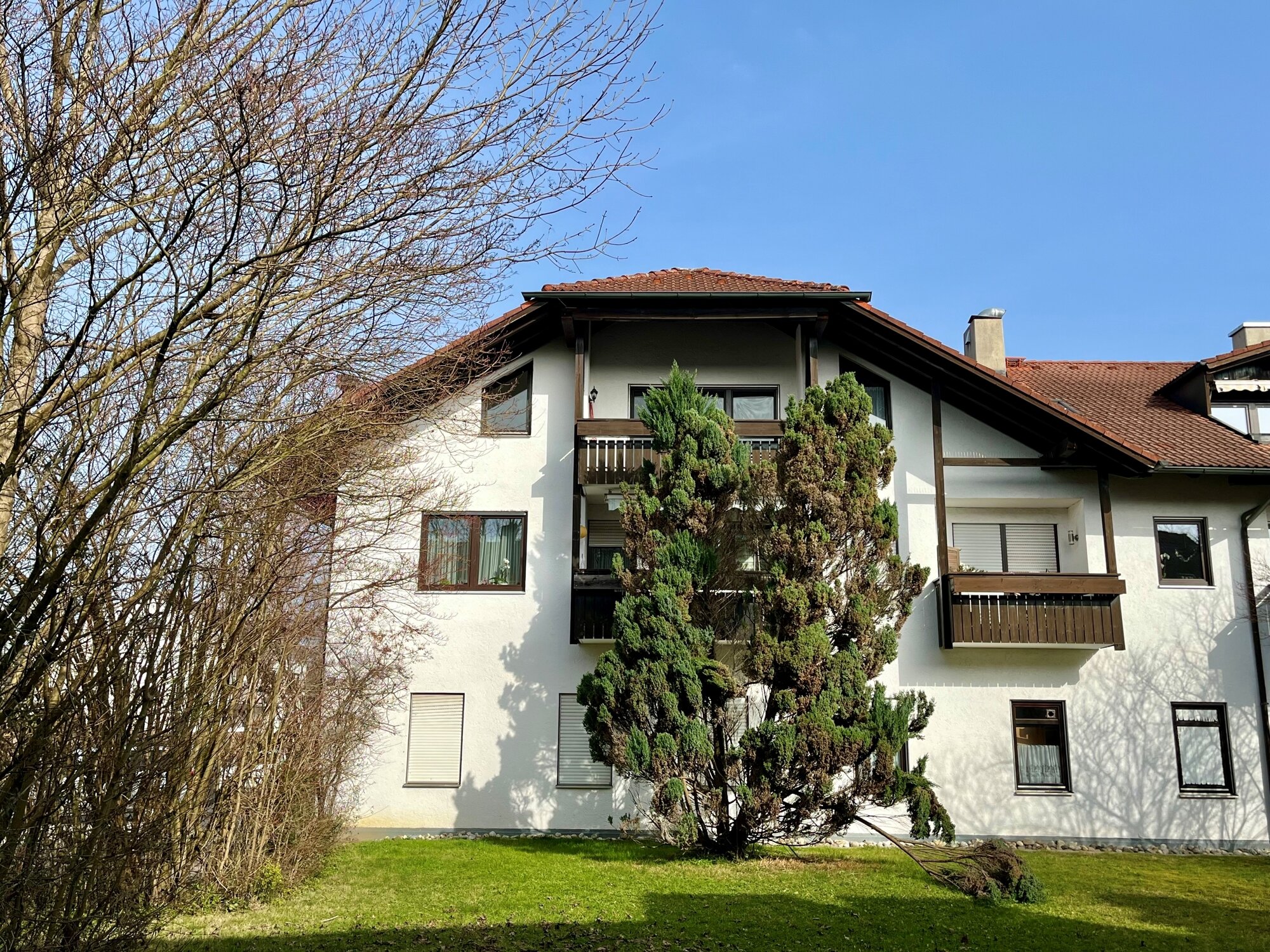 Wohnung zur Miete 895 € 2 Zimmer 65 m²<br/>Wohnfläche 01.03.2025<br/>Verfügbarkeit Rosenheim 83024