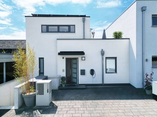 Reihenmittelhaus zum Kauf 659.000 € 7 Zimmer 159 m² 210 m² Grundstück Niedernberg 63843