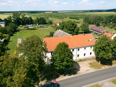 Mehrfamilienhaus zum Kauf 315.000 € 12 Zimmer 277,4 m² 7.578 m² Grundstück Lichterfelde Niederer Fläming 14913