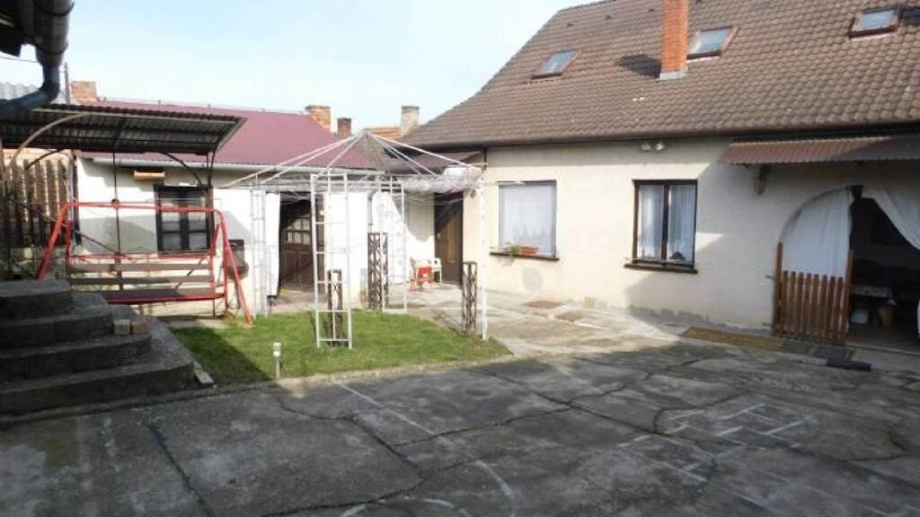 Einfamilienhaus zum Kauf 74.000 € 8 Zimmer 160 m² 952 m² Grundstück Kaposvár 7400