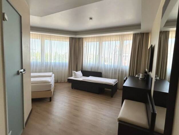 Hotel zum Kauf provisionsfrei 260.000 € Karlsruhe 76133