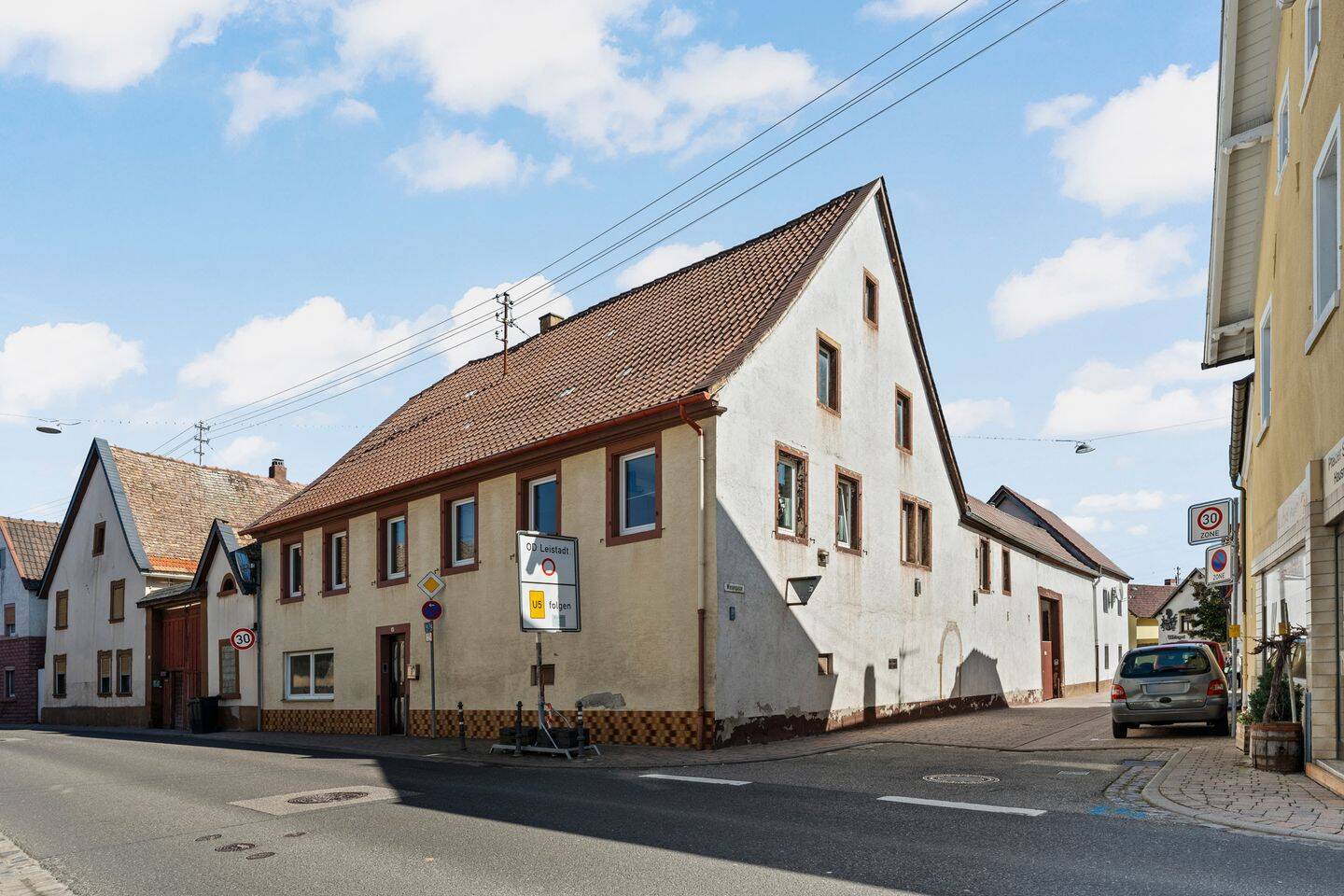 Immobilie in Kallstadt - 2 Häuser auf gemeinsamen 4-Seitenhof - Bild 3