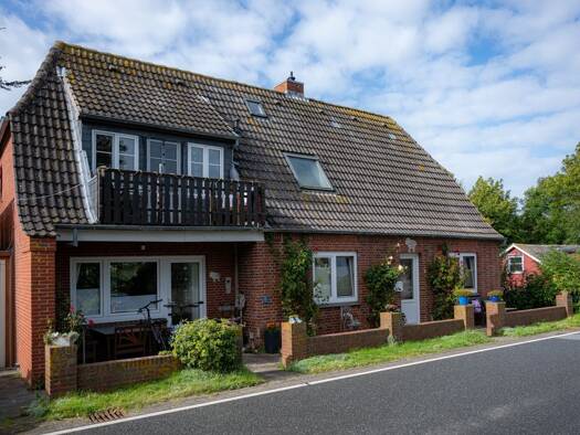 Einfamilienhaus zum Kauf 295.000 € 8 Zimmer 140 m² 375 m² Grundstück frei ab sofort Ostersiel 8 Pellworm 25849