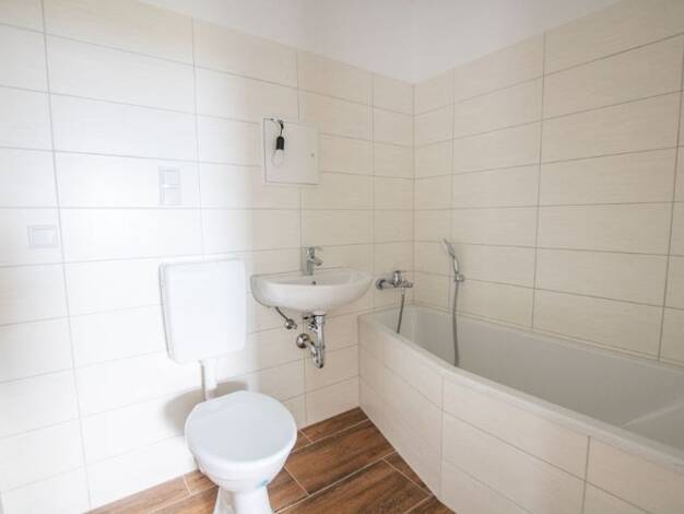 Wohnung zur Miete 344 € 3 Zimmer 68,6 m² 3. Geschoss Grashalmstraße 19 Heide Nord Halle (Saale) 06120