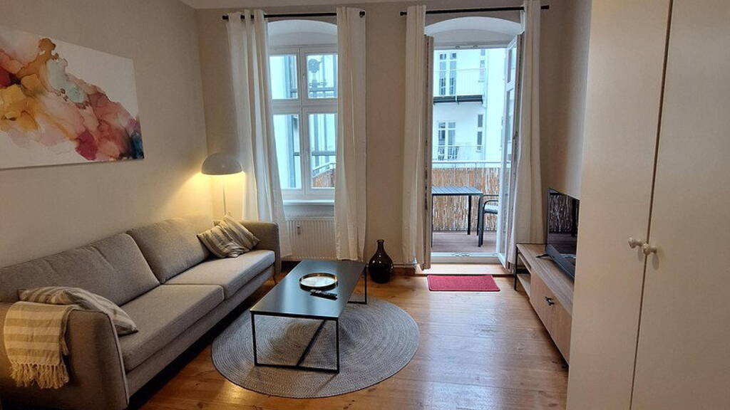 Studio zur Miete 900 € 1 Zimmer 36 m² 2. Geschoss frei ab sofort Prenzlauer Berg Berlin 10439