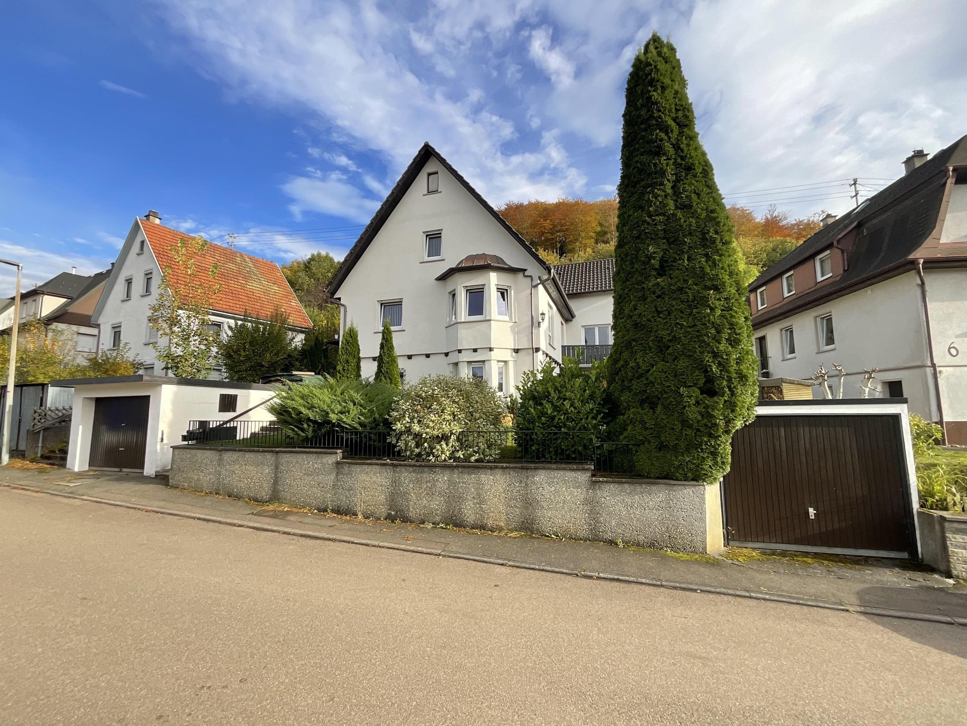 Einfamilienhaus zum Kauf 229.000 € 8 Zimmer 180 m²<br/>Wohnfläche 466 m²<br/>Grundstück Onstmettingen Albstadt 72461