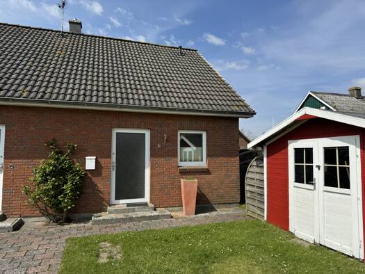 Doppelhaushälfte zum Kauf 215.000 € 3 Zimmer 42,7 m² 254 m² Grundstück Friedrichskoog 25718
