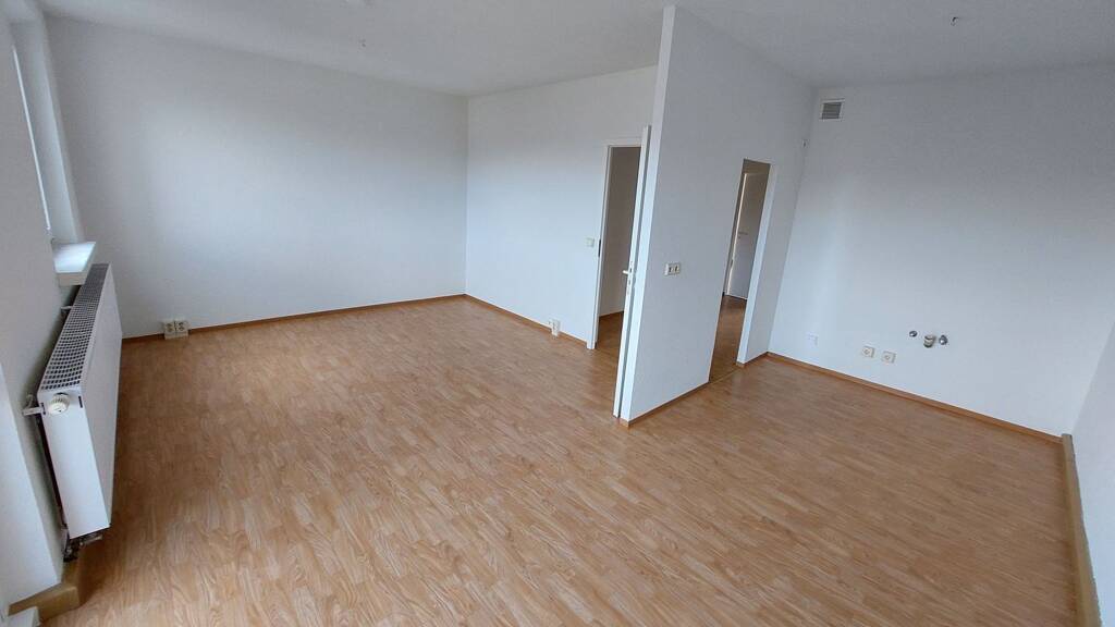 Wohnung zur Miete 271 € 3 Zimmer 54,5 m² 6. Geschoss Otto-Bruchholz-Straße 19 Suhl 98527