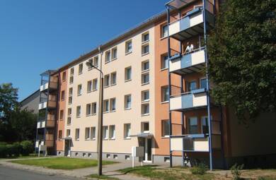 Wohnung zur Miete 175 € 2 Zimmer 33,1 m² Str. d. Friedens 13a Lichtenstein Lichtenstein (Sachsen) 09350