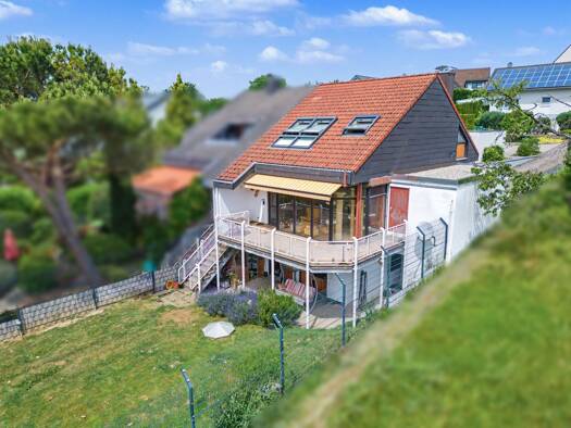 Doppelhaushälfte zum Kauf 579.000 € 5 Zimmer 200,9 m² 329 m² Grundstück Stupferich Karlsruhe 76227