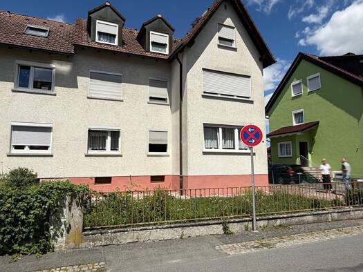 Doppelhaushälfte zum Kauf als Kapitalanlage geeignet 419.000 € 8 Zimmer 142 m² 563 m² Grundstück Am Giechburgblick 15 Memmelsdorf Memmelsdorf 96117