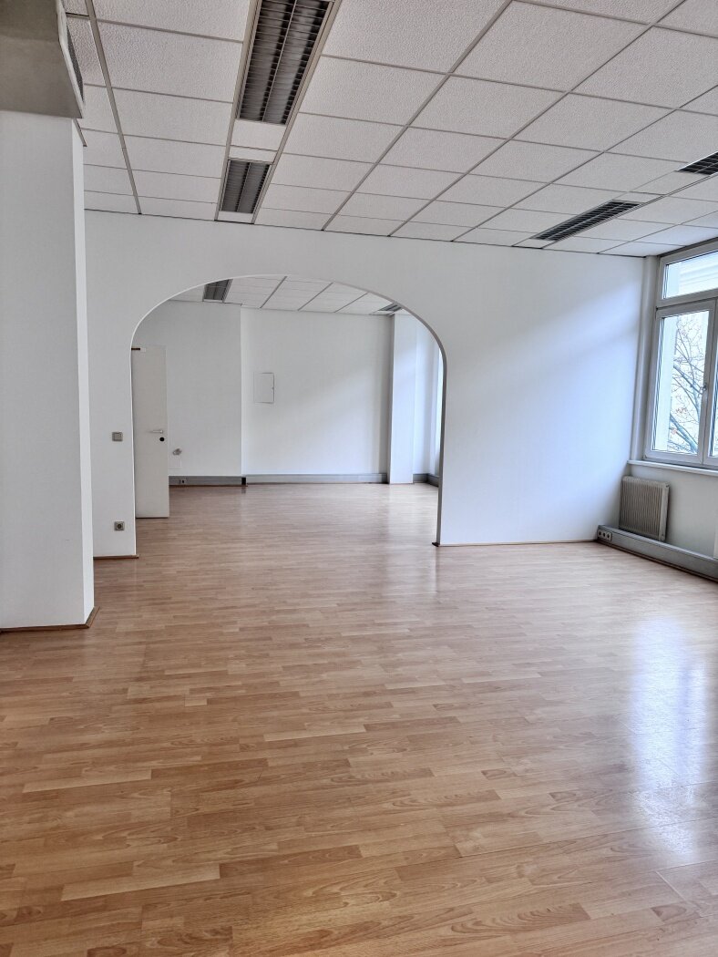 Bürofläche zur Miete 9 € 11 Zimmer 358,7 m²<br/>Bürofläche Wien 1150