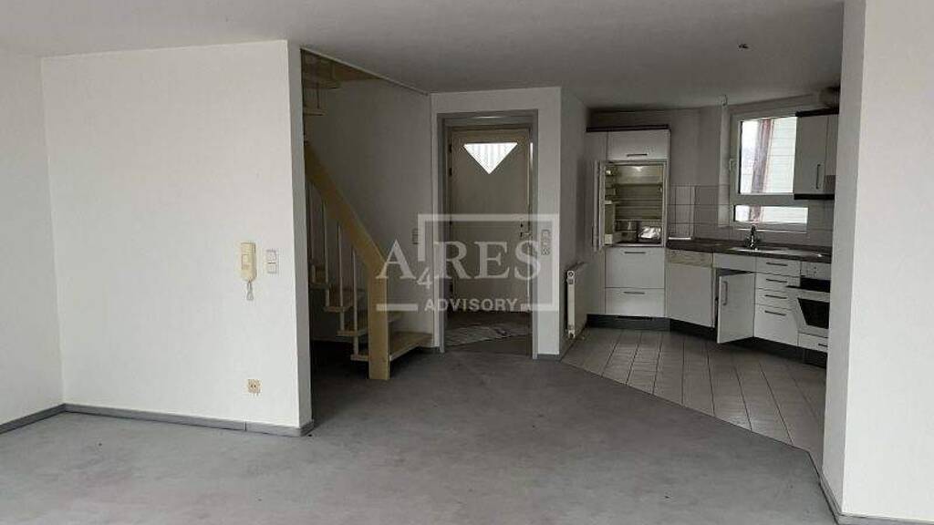 Wohnung zum Kauf 102.000 € 3 Zimmer 85 m² Schotten 63679