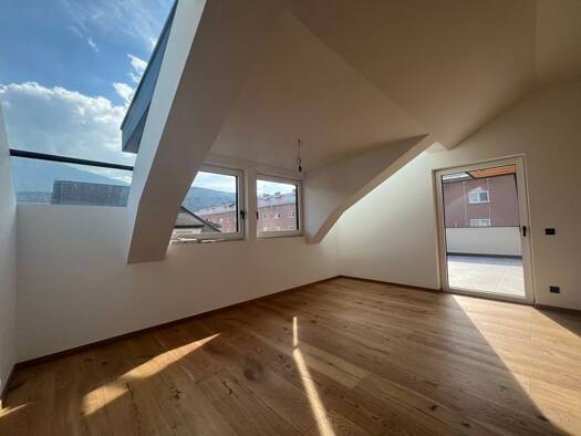 Penthouse zum Kauf - Erstbezug 995.000 € 1 Zimmer frei ab sofort Kranewitterstraße 16 Pradl Innsbruck 6020