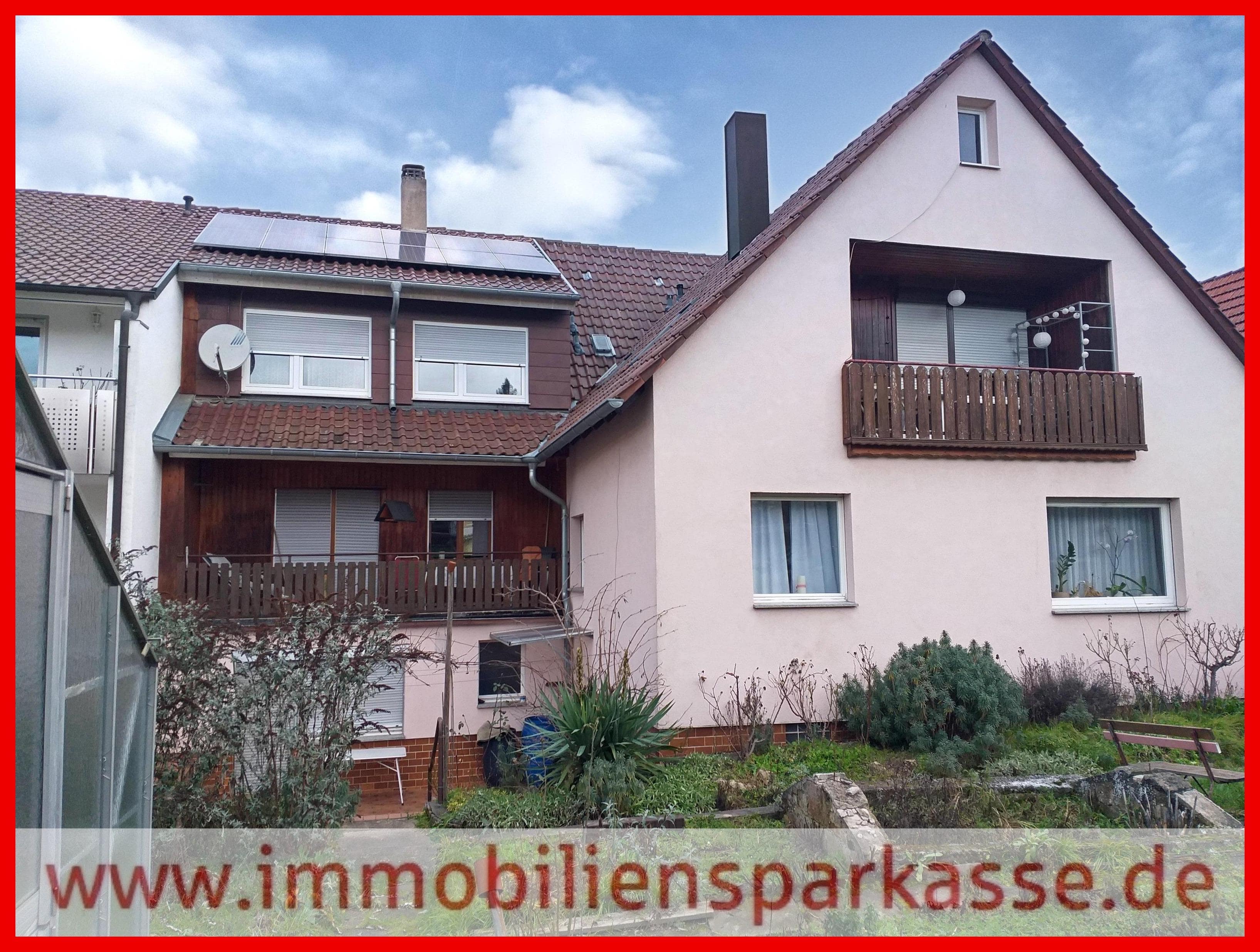 Mehrfamilienhaus zum Kauf 399.500 € 9 Zimmer 242,8 m²<br/>Wohnfläche 760 m²<br/>Grundstück ab sofort<br/>Verfügbarkeit Öschelbronn Niefern-Öschelbronn 75223