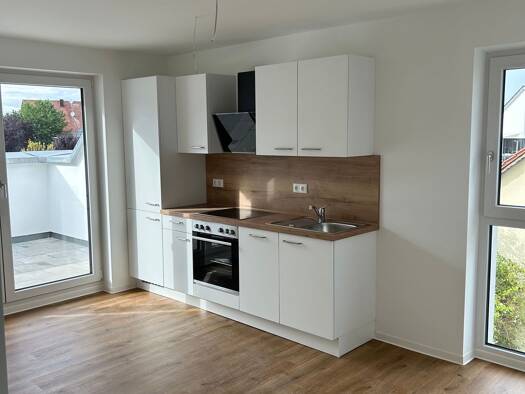 Wohnung zur Miete 520 € 2 Zimmer 43 m² Geschoss 2/3 frei ab 01.10.2026 Bahnhofstraße 3 Seubersdorf Seubersdorf in der Oberpfalz 92358