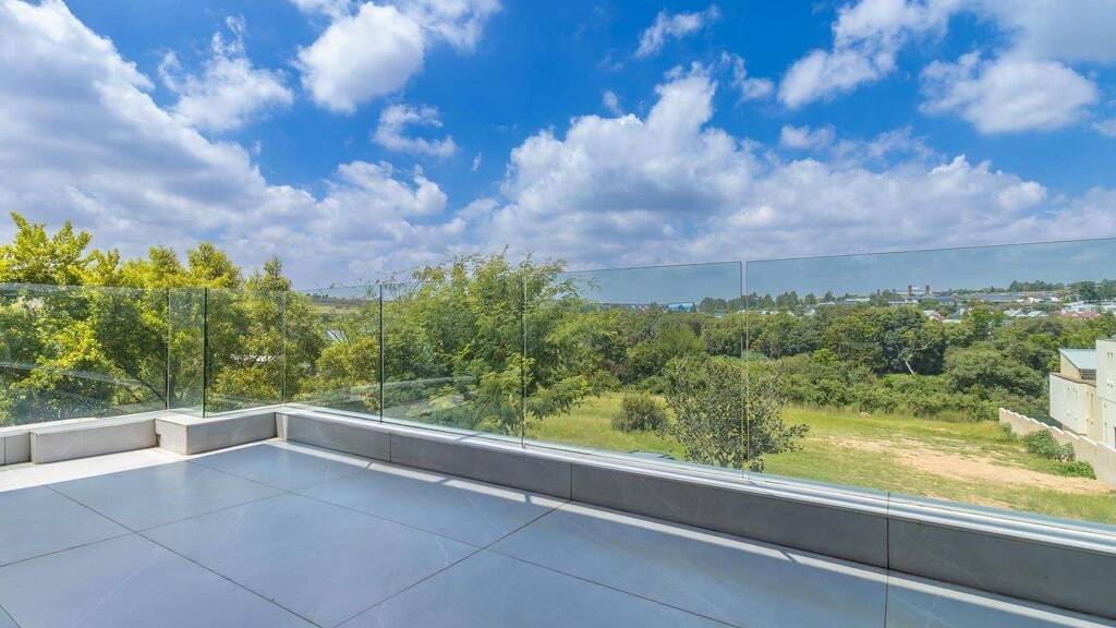 Einfamilienhaus zum Kauf 939.094 € 750 m² 1.107 m² Grundstück Waterfall Country Estate North Midrand 2090