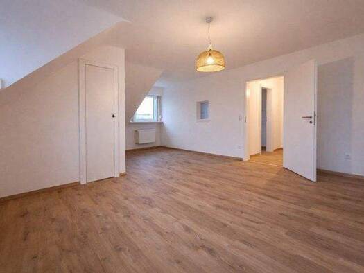 Wohnung zur Miete 750 € 2 Zimmer 63 m² 3. Geschoss frei ab 01.02.2026 Viernheim 68519