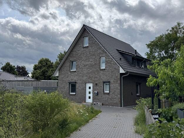 Einfamilienhaus zum Kauf provisionsfrei 598.000 € 6 Zimmer 148,5 m² 401 m² Grundstück Hauptstraße Wesenberg 23858