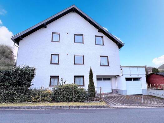 Mehrfamilienhaus zum Kauf 295.000 € 6 Zimmer 149,9 m² 334 m² Grundstück Blankenrath 56865