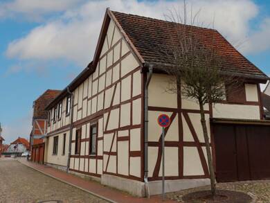 Mehrfamilienhaus zum Kauf 99.000 € 9 Zimmer 252 m² 227 m² Grundstück Neustadt-Glewe Neustadt-Glewe 19306