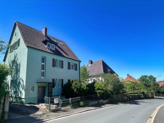 Einfamilienhaus zum Kauf 295.000 € 8 Zimmer 169 m² 590 m² Grundstück frei ab sofort Kulmbach Kulmbach 95326