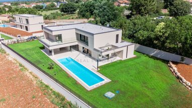 Haus zum Kauf 1.550.000 € 5 Zimmer 351 m² 1.323 m² Grundstück Porec center 52440