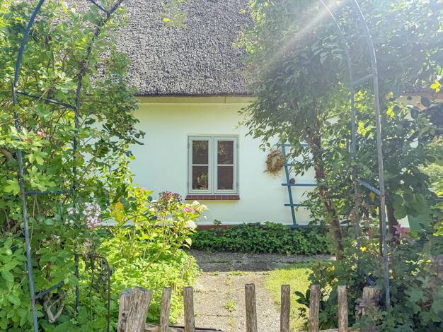 Einfamilienhaus zum Kauf 325.000 € 4 Zimmer 99 m² 872 m² Grundstück Neuenkirchen 25792