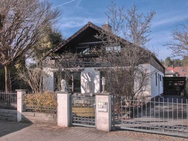 Einfamilienhaus zum Kauf provisionsfrei 720.000 € 8 Zimmer 210 m² 558 m² Grundstück Nürnberg 90475