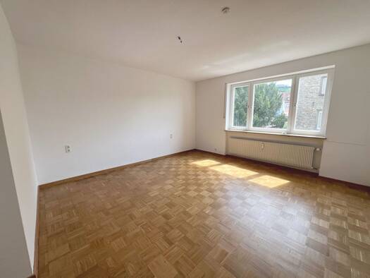 Wohnung zur Miete 750 € 2 Zimmer 79,5 m² 1. Geschoss frei ab 01.12.2026 Heidingsfeld Würzburg 97084