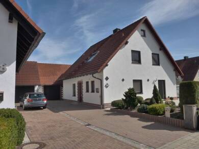 Einfamilienhaus zur Miete 1.270 € 7 Zimmer 182 m² 468 m² Grundstück Victor-von-Scheffel-Str. Schlüsselfeld Schlüsselfeld 96132