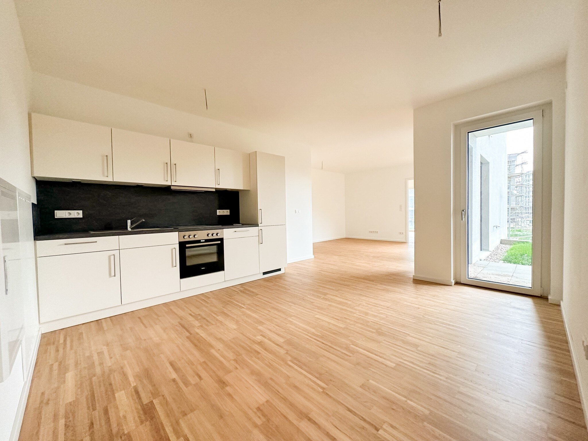 Apartment zur Miete 985 € 3 Zimmer 80 m²<br/>Wohnfläche ab sofort<br/>Verfügbarkeit Nordvorstadt Weimar 99423