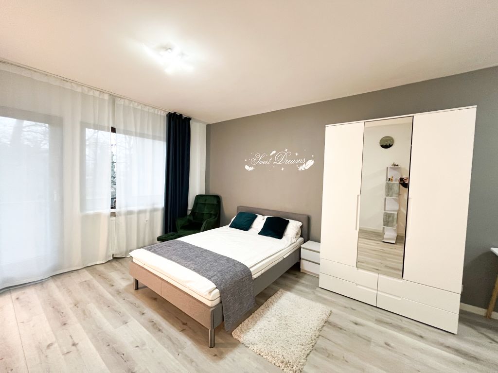 Wohnung zur Miete Wohnen auf Zeit 1.808 € 1 Zimmer 35 m²<br/>Wohnfläche 01.03.2025<br/>Verfügbarkeit Ostendstraße Ostend Frankfurt am Main 60314