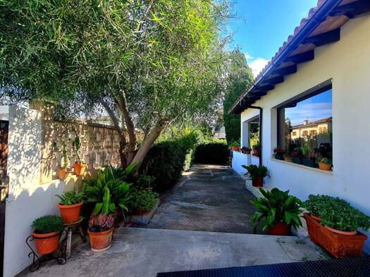 Villa zum Kauf 625.000 € 5 Zimmer 207 m² 700 m² Grundstück Cala 07590