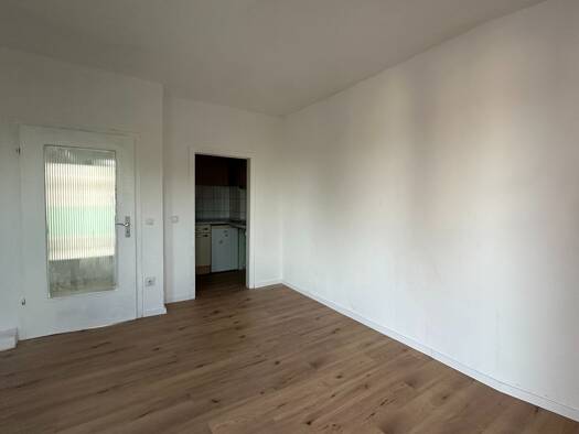 Wohnung zur Miete 670 € 2 Zimmer 40 m² Geschoss 2/3 frei ab sofort Rath/Heumar Köln 51107