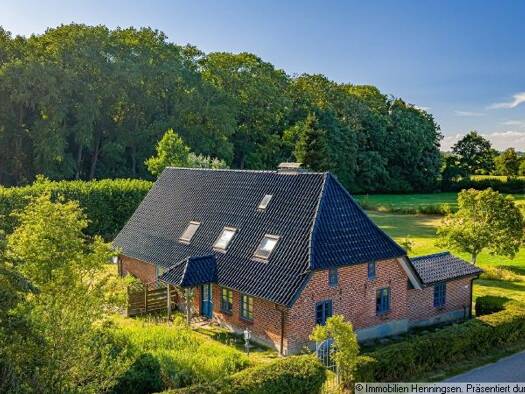 Haus zum Kauf 375.000 € 4,5 Zimmer 120 m² 14.838 m² Grundstück Niesgrau 24395