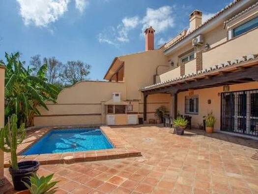Chalet zum Kauf 800.000 € 4 Zimmer 217 m² Calle De La Cañada Benalmádena 29639