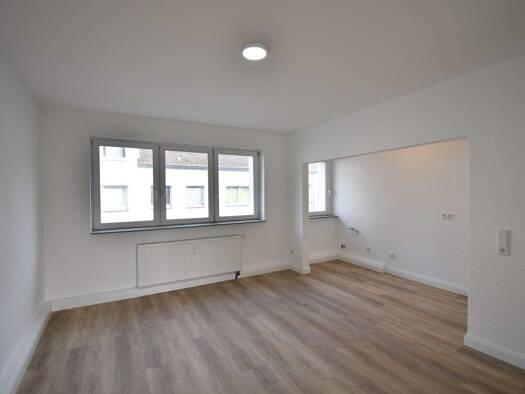 Wohnung zur Miete 450 € 2 Zimmer 42,2 m² 2. Geschoss frei ab 01.03.2026 Baustraße 31 Mittelmeiderich Duisburg 47137
