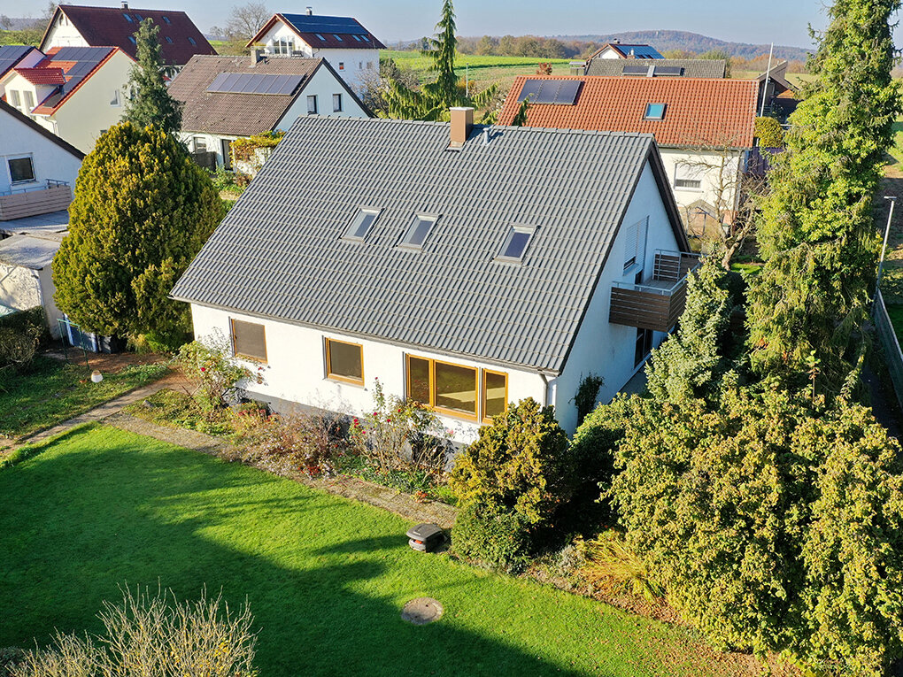 Einfamilienhaus zum Kauf 690.000 € 6,5 Zimmer 179 m²<br/>Wohnfläche 699 m²<br/>Grundstück Schlaitdorf 72667