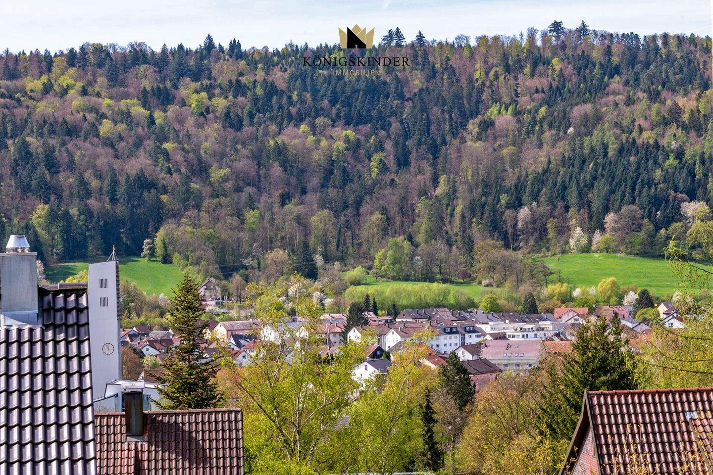 Immobilie in Plüderhausen - NEU: PROVISIONSFREI! Sehr sonnige 3 Wohnungen über 3 Etagen & XXL-Grundstück auf insgesamt 1.159 qm! - Bild 0