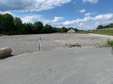 Gewerbepark zur Miete 1,30 € 740 m² Grundstück Forchheim Forchheim 91301