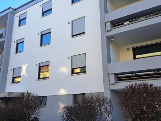 Wohnung zur Miete 900 € 3,5 Zimmer 88,5 m² Geschoss 3/4 frei ab 01.11.2026 Heidingsfeld Würzburg 97084