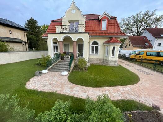 Immobilie zum Kauf 699.000 € 1 Zimmer 193 m² 1.090 m² Grundstück frei ab sofort Nord Petershagen/Eggersdorf 15345