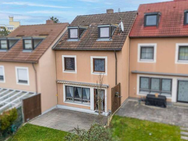 Reihenmittelhaus zum Kauf 450.000 € 5 Zimmer 131 m² 212 m² Grundstück Lindleinsmühle Würzburg 97078