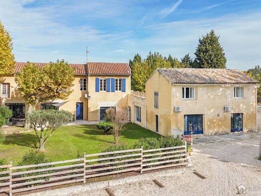 Einfamilienhaus zum Kauf 1.490.000 € 520 m² 3.400 m² Grundstück Montfavet Banlieue AVIGNON 84000