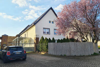 Einfamilienhaus zum Kauf 295.000 € 5 Zimmer 196 m² 2.695 m² Grundstück Drehlitzer Dorfplatz 3 Drehlitz Petersberg-Drehlitz 06193