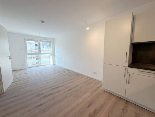 Wohnung zur Miete 1.058 € 2 Zimmer 48,4 m² 4. Geschoss frei ab sofort Schweinau Nürnberg 90441