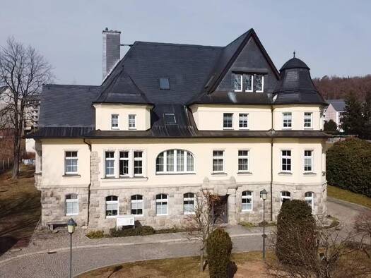 Villa zum Kauf 990.000 € 10 Zimmer 570 m² 3.000 m² Grundstück Geyer 09468